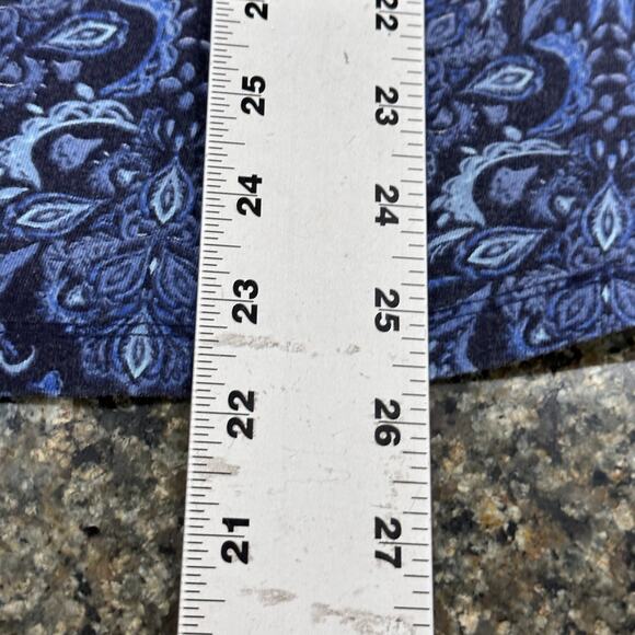 Roamans Womens Top Plus 2X 26 / 28 Blue Paisley Short Sleeve All Over Print FLAW - Picture 5 of 7